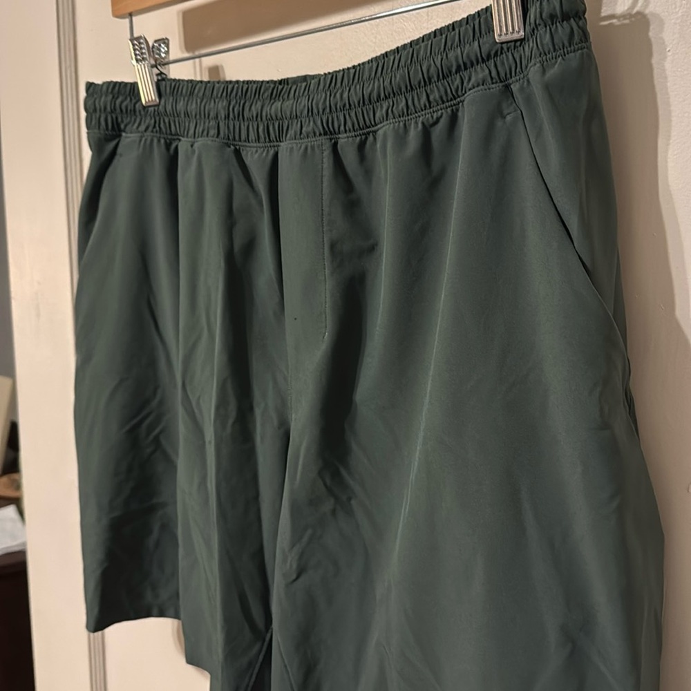 Lululemon - Shorts